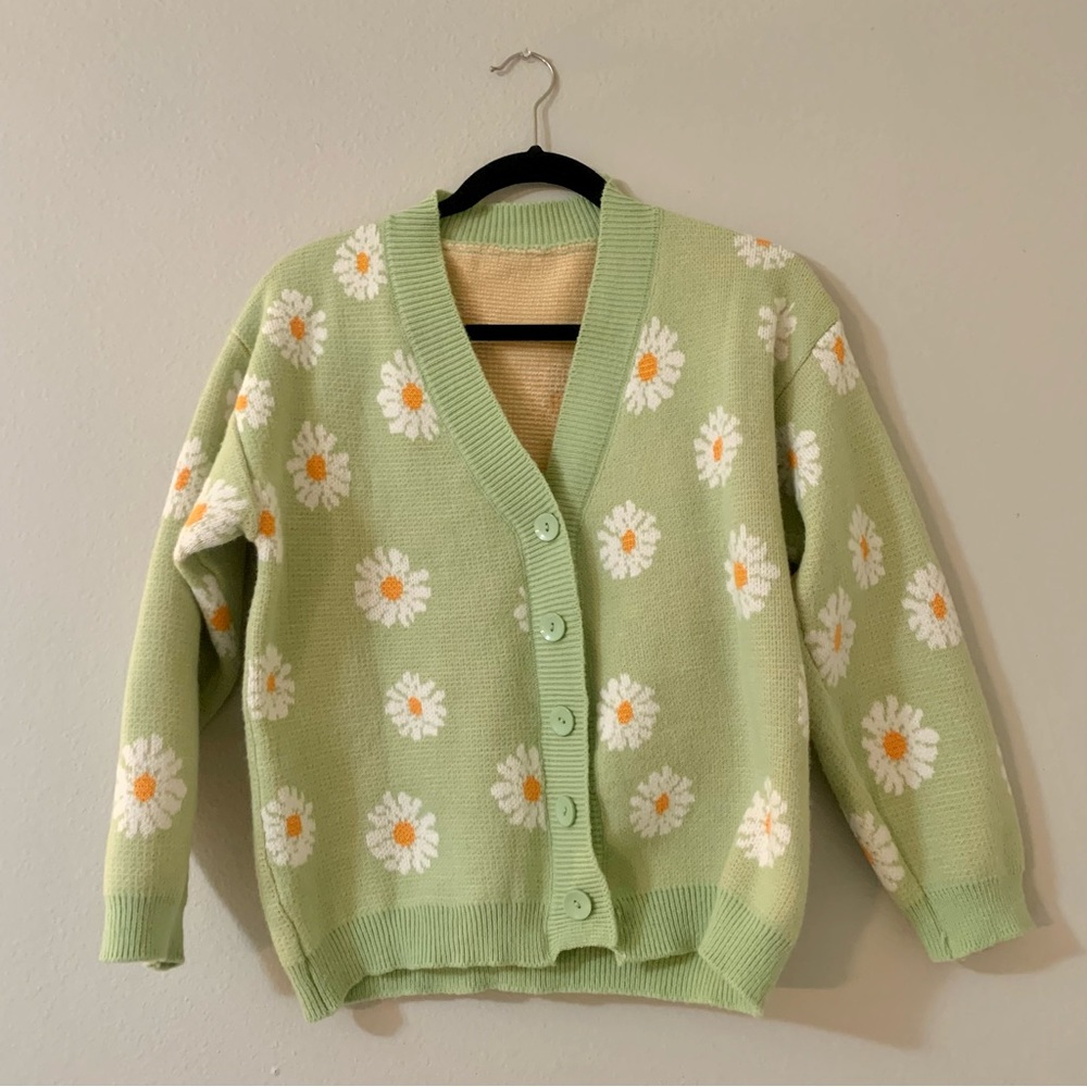 Green Sweater with White Daisies - one size